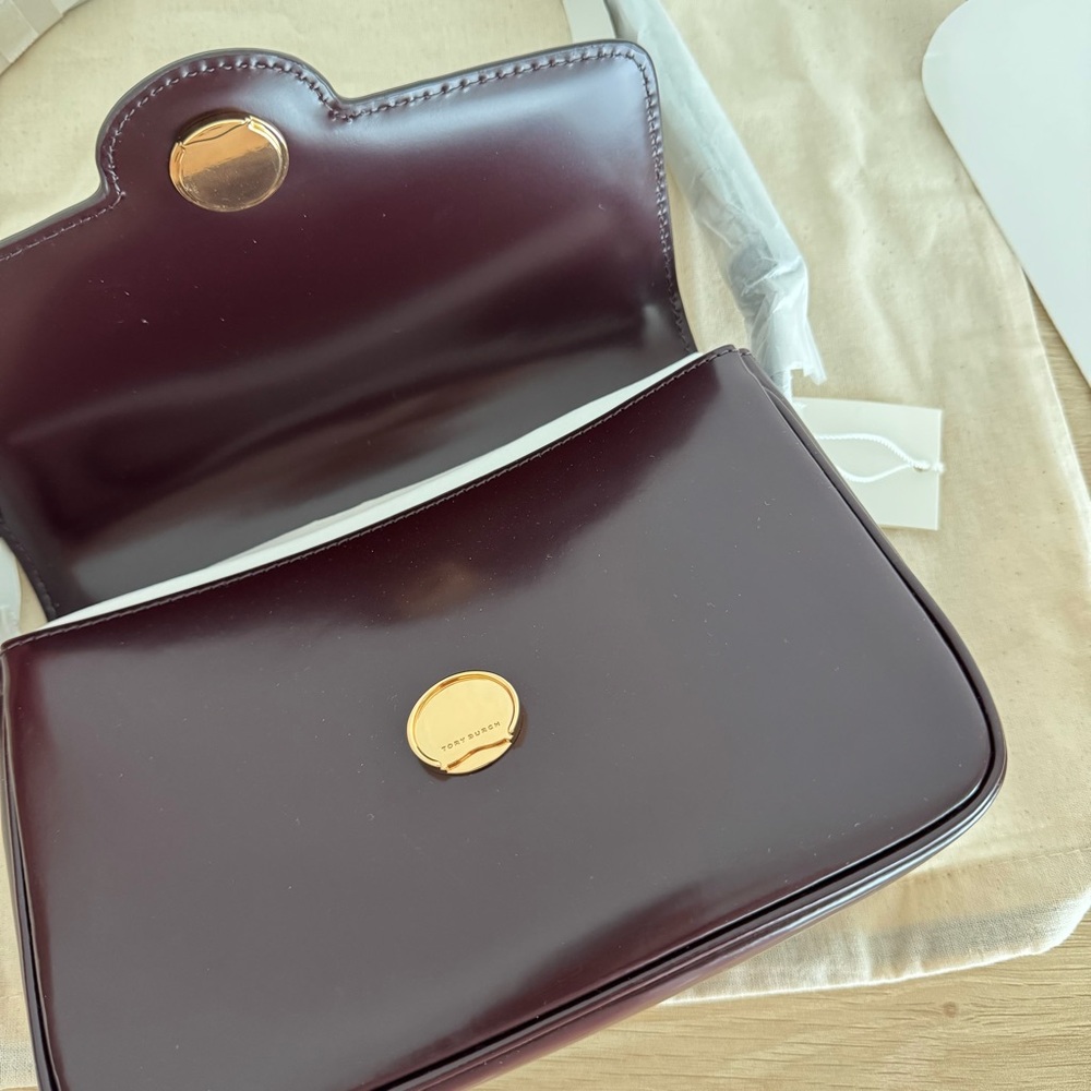 ☀️NEW☀️ Tory Burch Robinson Spazzolato Shoulder Bag Burgundy - Picture 6 of 14